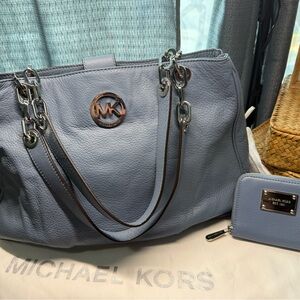 Michael Kors Blue Leather Tote Bag & Matching Wallet Combo